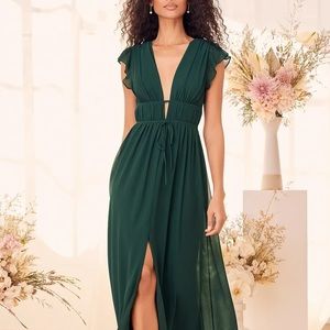 Perfect condition, worn once. No tailoring, original measurements.